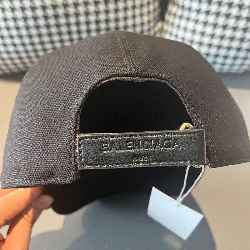 BALENCIAGA